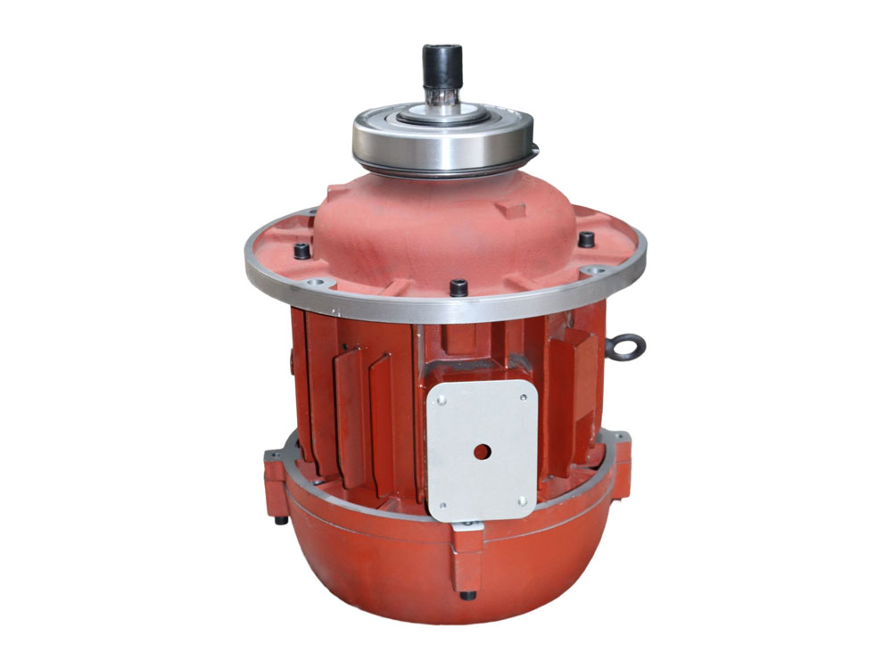 13KW主起升電動機(jī) 13KW主起升電動機(jī)